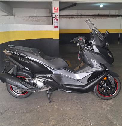 DAFRA CRUISYM 300 